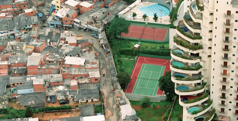 Tuca Vieira’s photo of Paraisópolis (Paradise City), courtesy of the Guardian.